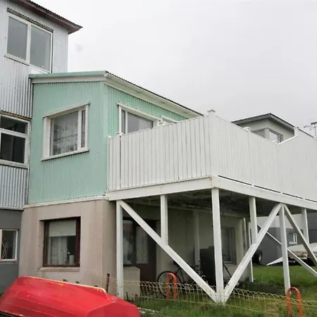The Painter'S House With View And Balcony Apartment Siglufjordur Exterior photo