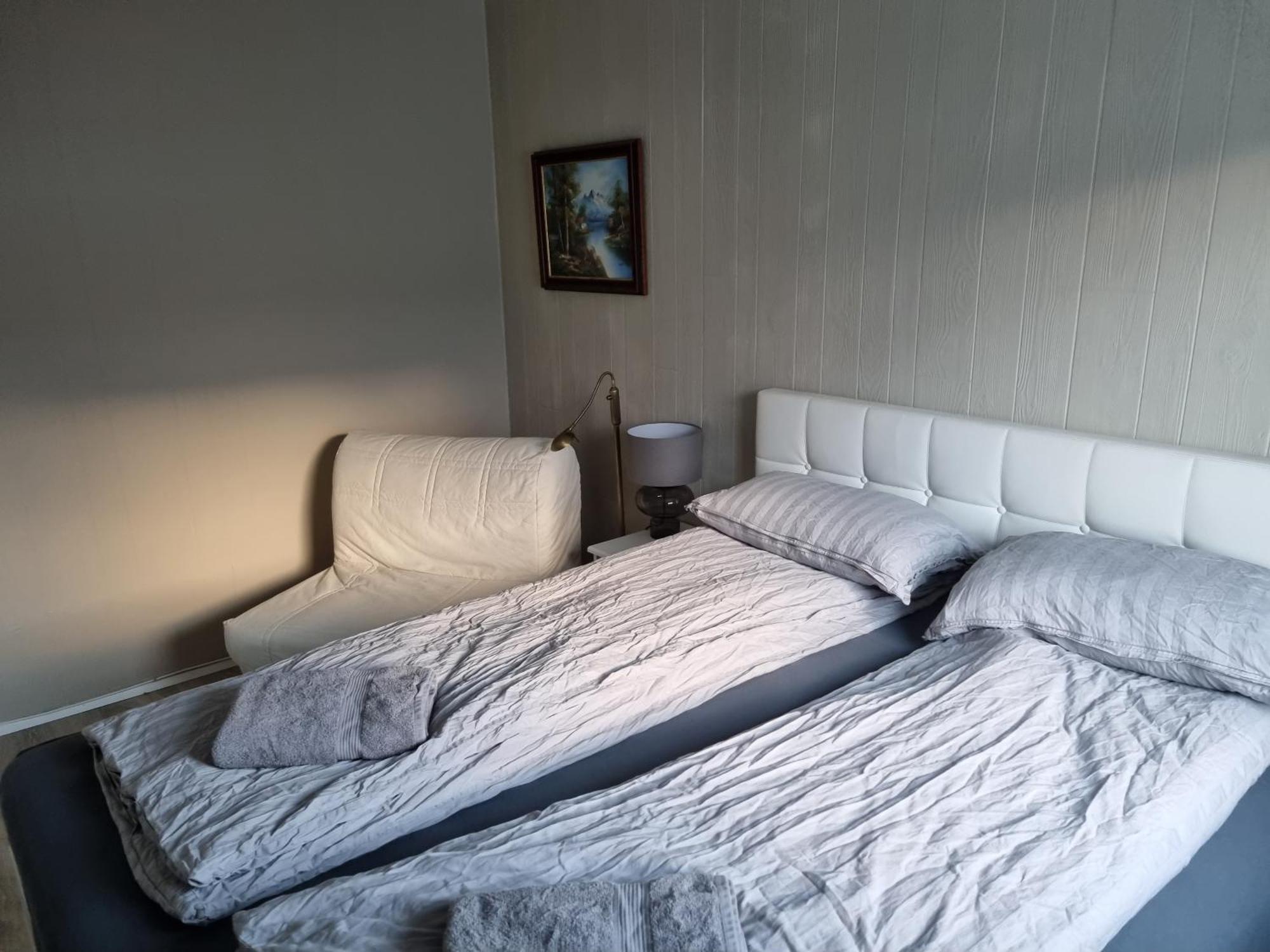 Apartment The Painter's House With View And Balcony Siglufjordur